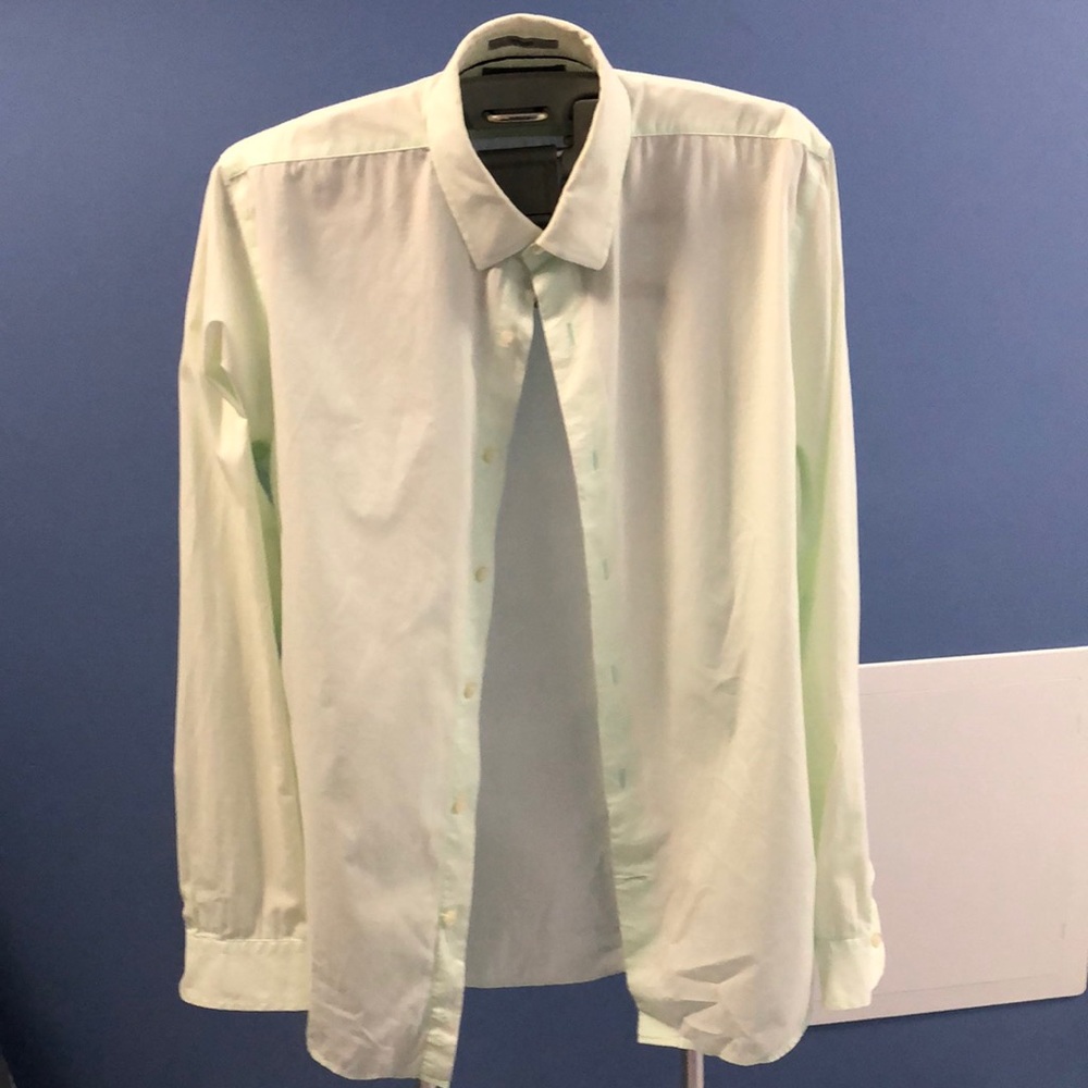 Express M “Fitted” Dress Shirt
